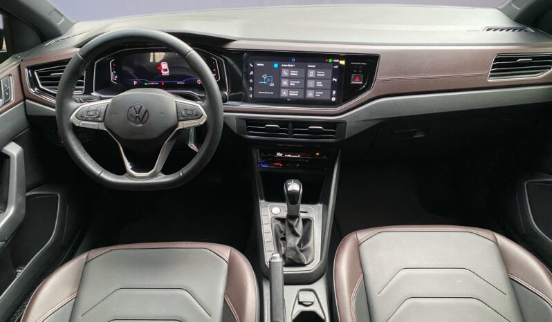 Virtus Highline 200 Tsi 2023 cheio