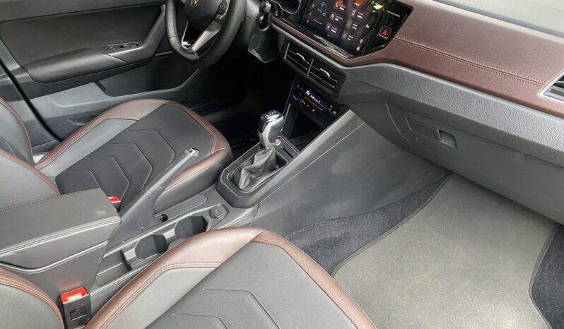 Virtus Highline 200 Tsi 2023 cheio