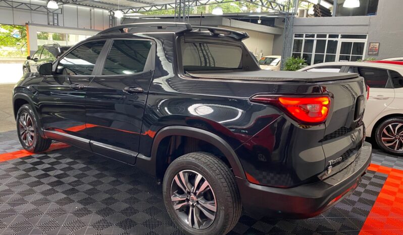 Toro Freedom 1.3 T270 2022 cheio