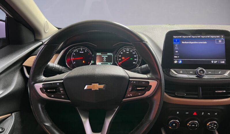 Onix Plus Premier II 2023 cheio