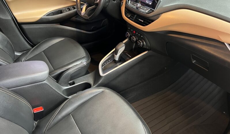 Onix Plus Premier II 2023 cheio