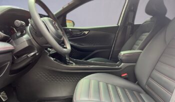 Fastback Abarth 2025 cheio