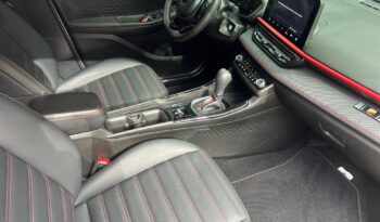 Fastback Abarth 2025 cheio