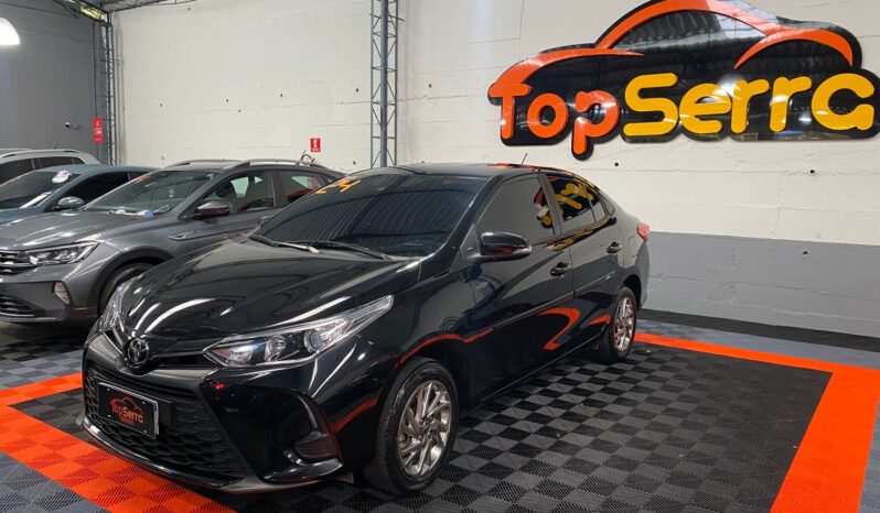 Yaris Sedan Xs 2024 cheio
