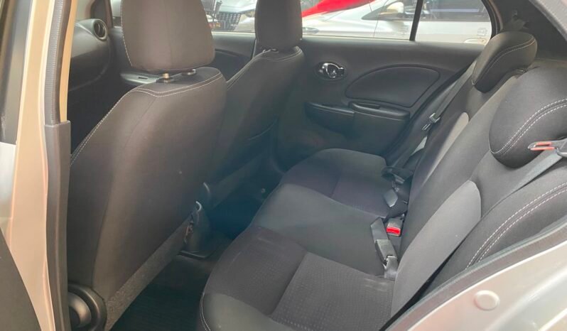Nissan March SL 2017 Aut. cheio